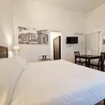 La Ca' Di Sogn Lägenhetshotell Pavia